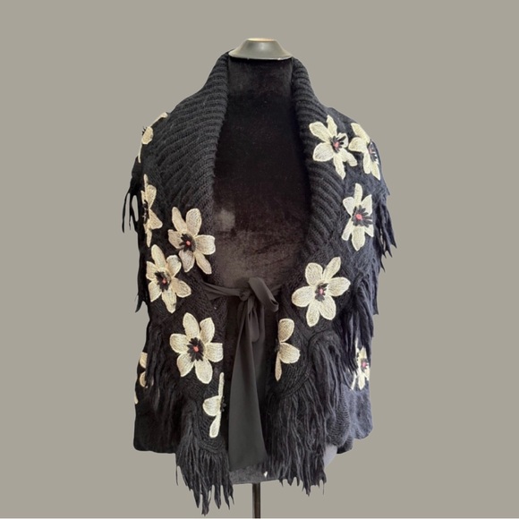 giorgio sedra Jackets & Blazers - Vintage Y2K Fringe Floral Boho Pancho style Cardigan